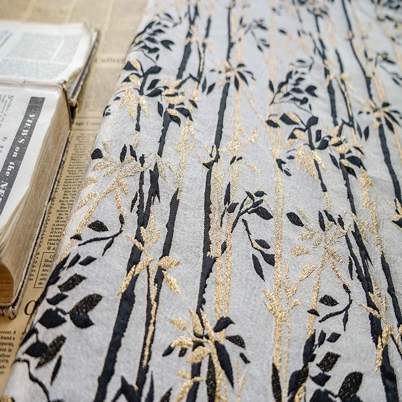 White background relief style women's dress rigid fabric autumn and winter decorative cloth
White background relief style women's dress rigid fabric autumn and winter decorative cloth