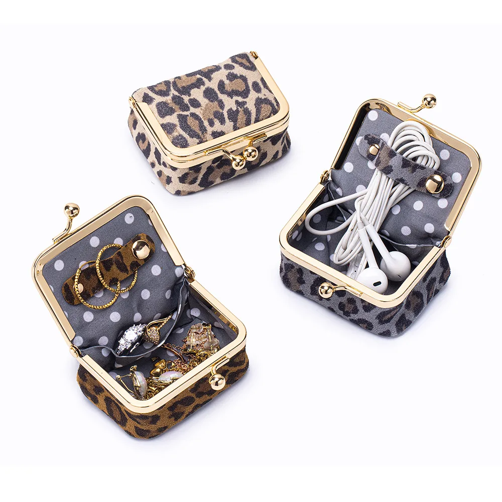 2025 New Women's Leopard Print Genuine Leather Jewelry Box, Ring, Necklace, Earring Storage Box, Mini Coin Wallet with Kiss Lock
2025 New Women's Leopard Print Genuine Leather Jewelry Box, Ring, Necklace, Earring Storage Box, Mini Coin Wallet with Kiss Lock