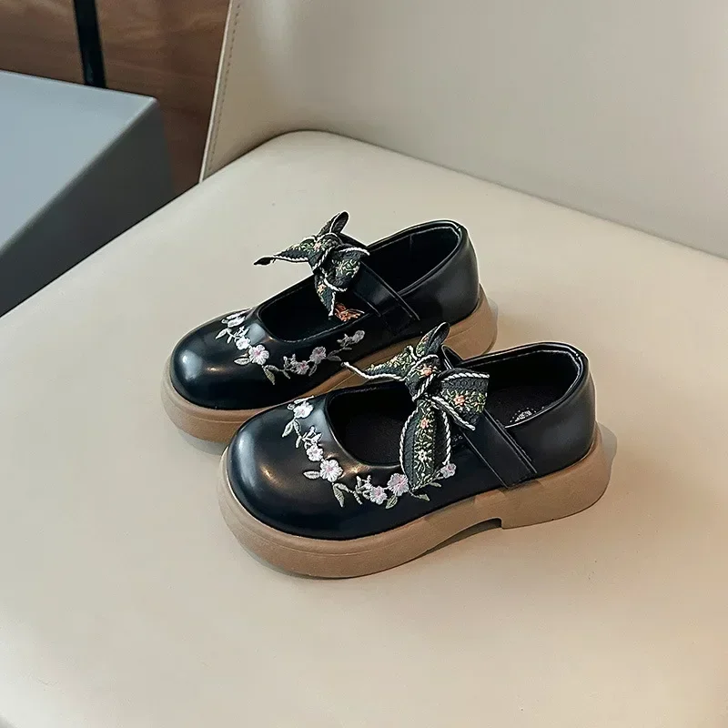 Children Spring Autumn New Girls PU Leather Shoes Kids Embroidered Bow Princess Shoes School Student Loafer
Children Spring Autumn New Girls PU Leather Shoes Kids Embroidered Bow Princess Shoes School Student Loafer