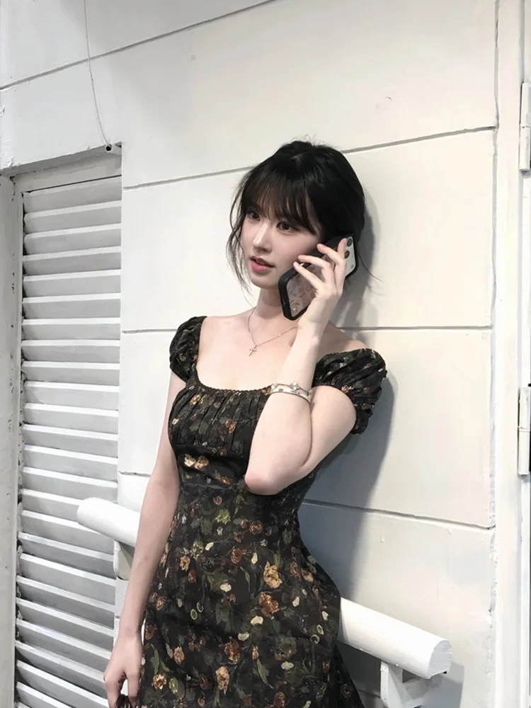 Floral Print Maxi Dress Slim Fit U-Neck Summer Vacation Women's Fashion High Waist Bubble Sleeve City Commute Date Party Casual
Floral Print Maxi Dress Slim Fit U-Neck Summer Vacation Women's Fashion High Waist Bubble Sleeve City Commute Date Party Casual
