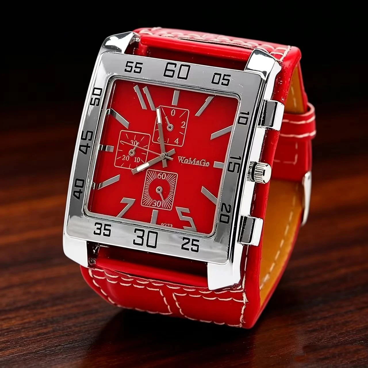 New Men's Casual Sports Watch, Square Large Dial, Stylish and Handsome Watch for Men, Trendy Design Men's Watch, Suitable for Men to Wear.
New Men's Casual Sports Watch, Square Large Dial, Stylish and Handsome Watch for Men, Trendy Design Men's Watch, Suitable for Men to Wear.