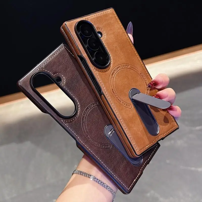 Ретро кожаный магнитный скрытый металлический кронштейн для Samsung Galaxy Z Fold7 Z Fold6 Fold 5 4 3 беспроводная зарядная крышка
Ретро кожаный магнитный скрытый металлический кронштейн для Samsung Galaxy Z Fold7 Z Fold6 Fold 5 4 3 беспроводная зарядная крышка