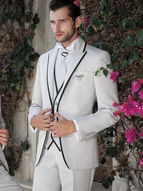2024 Italian White Elegant Suits For Men Groom Tuxedo Prom Slim Fit Blazers Hombre High Quality Custom 3 Piece Set Costume Homme
2024 Italian White Elegant Suits For Men Groom Tuxedo Prom Slim Fit Blazers Hombre High Quality Custom 3 Piece Set Costume Homme