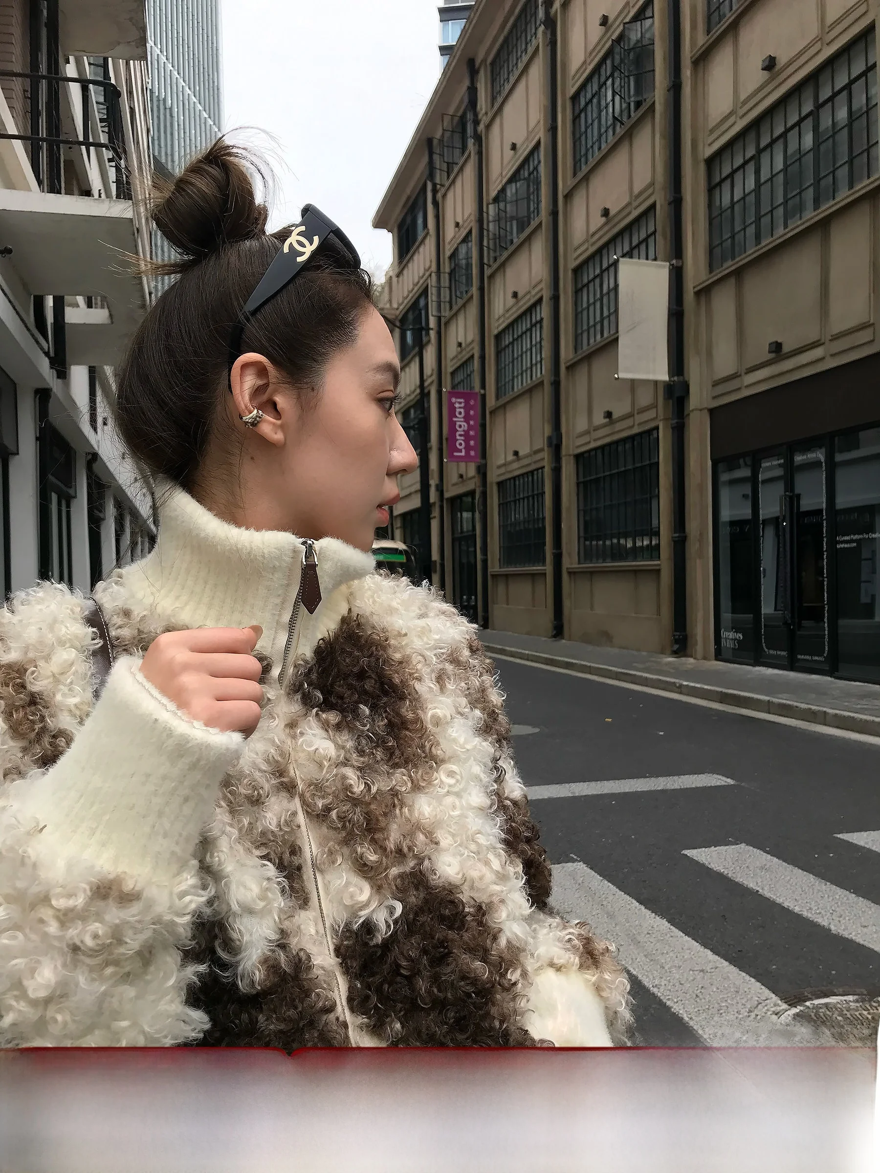 Gakee Official Street Sle Cow Spotted Long Sve Fur Coat Women's Winter Faionable Eco-friendly Polyester Casual Windbre...
Gakee Official Street Sle Cow Spotted Long Sve Fur Coat Women's Winter Faionable Eco-friendly Polyester Casual Windbre...