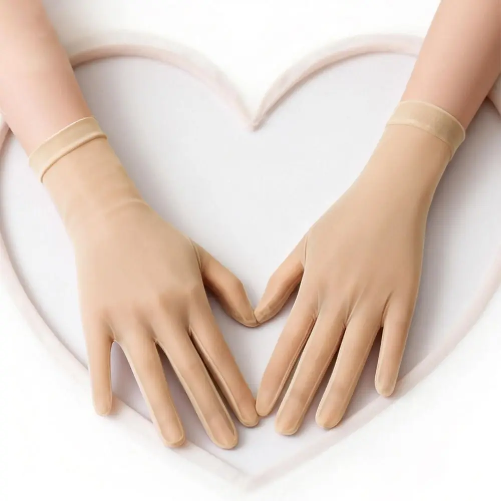 Fashion Thin Sun Protection Gloves Oily Glossy High Elasticity Transparent Gloves Wedding Gloves Outdoor Sun Protection
Fashion Thin Sun Protection Gloves Oily Glossy High Elasticity Transparent Gloves Wedding Gloves Outdoor Sun Protection