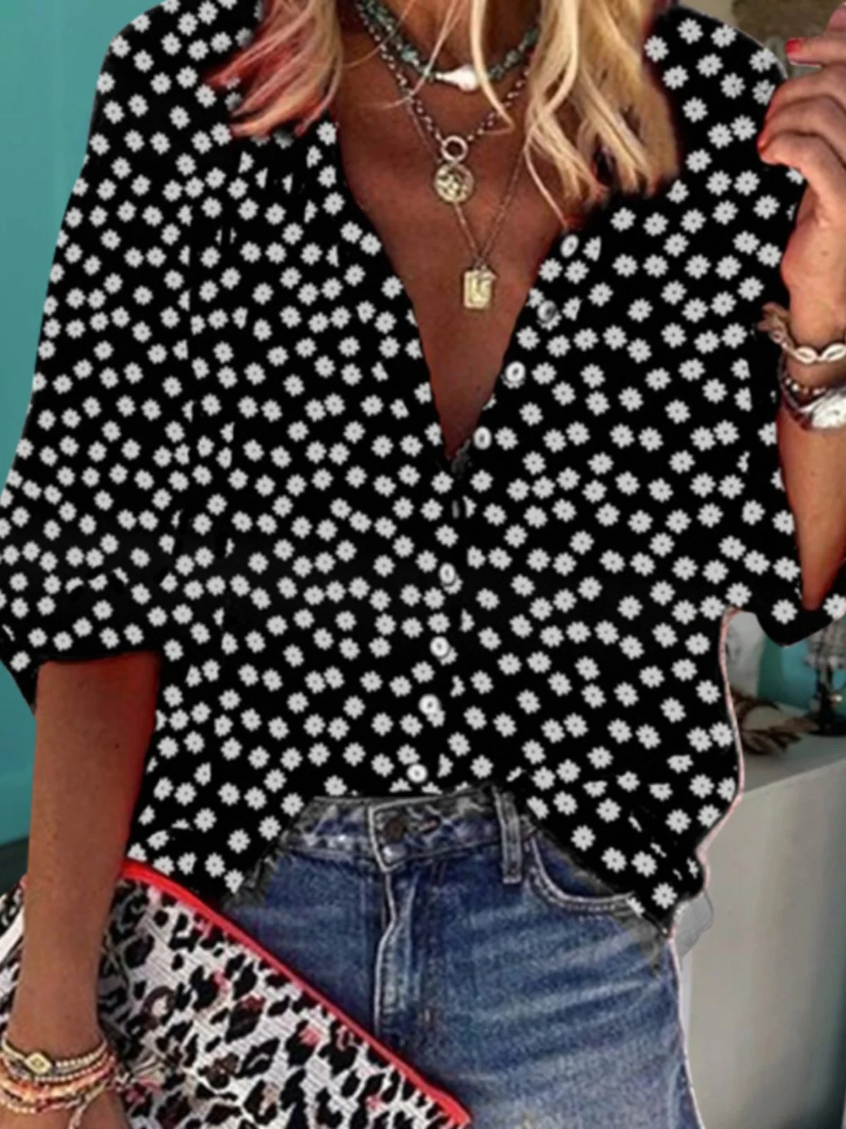 Women's V-Ne Long Sve Printed irt Slim Fit Polyester Fiber Versatile Sle Summer Collection Ladies Faion Top
Women's V-Ne Long Sve Printed irt Slim Fit Polyester Fiber Versatile Sle Summer Collection Ladies Faion Top