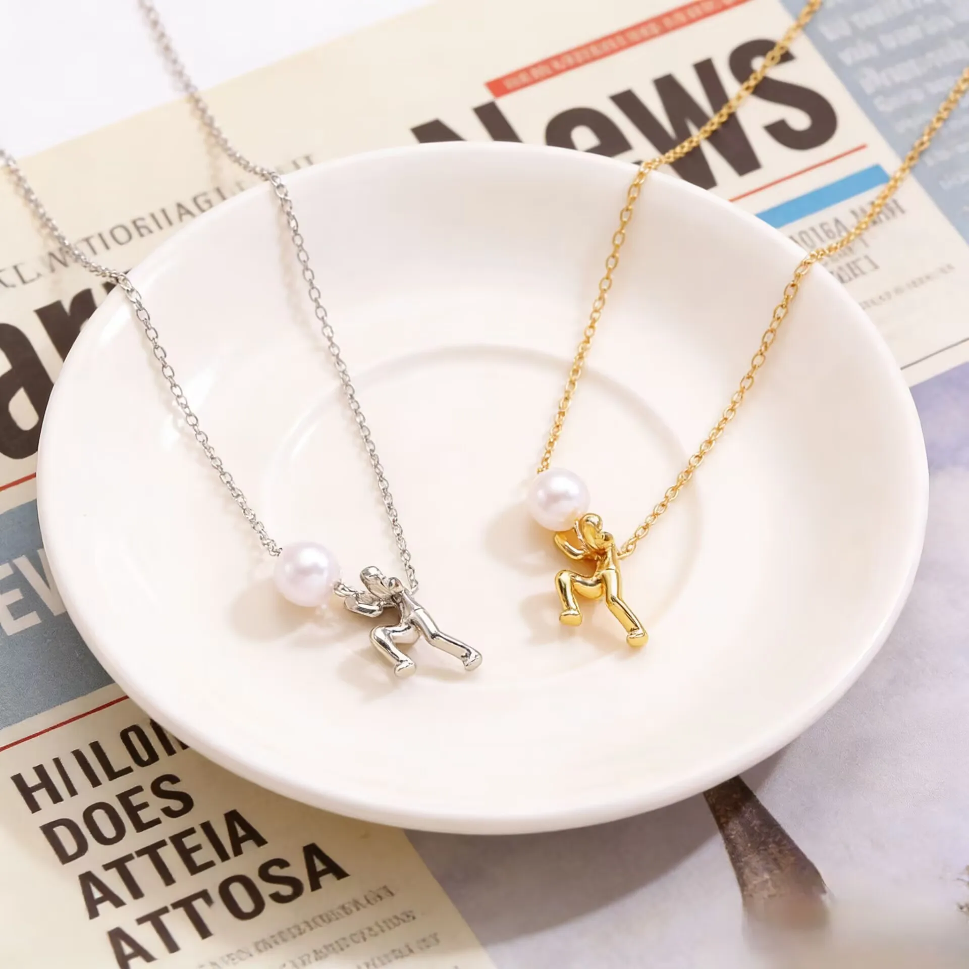 Retro Gold Human Shape Pearl Necklace Simple Elegant Daily Clavicle Chain Female Fashion Jewelry
Retro Gold Human Shape Pearl Necklace Simple Elegant Daily Clavicle Chain Female Fashion Jewelry