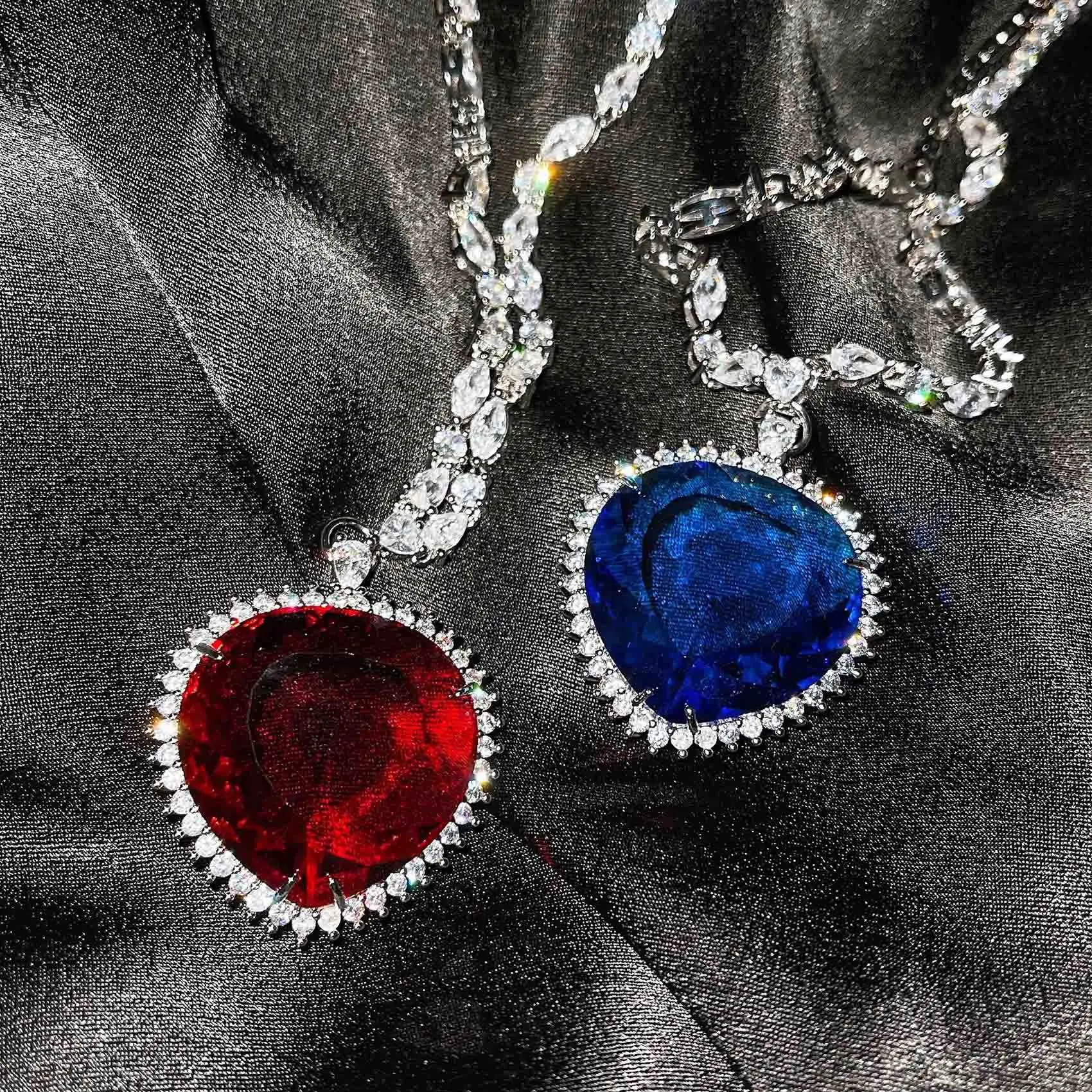 Blue Red Heart of the Ocean Necklaces for Women Romantic Crystal Chain Pendant Necklaces Valentine's Day Jewelry Gift
Blue Red Heart of the Ocean Necklaces for Women Romantic Crystal Chain Pendant Necklaces Valentine's Day Jewelry Gift