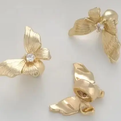 14K Gold Inlaid Zirconium with String Holes Butterfly Separated Beads Handmade DIY Bracelet Necklace Pearl Jewelry Accessories
14K Gold Inlaid Zirconium with String Holes Butterfly Separated Beads Handmade DIY Bracelet Necklace Pearl Jewelry Accessories