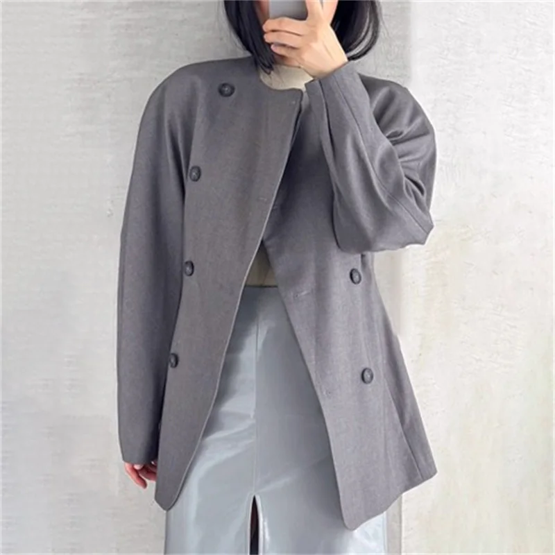 Women's jacket New winter 2025 double breasted slim fit round neck long sleeved top Wool blend women's suit jacket Women's coat
Women's jacket New winter 2025 double breasted slim fit round neck long sleeved top Wool blend women's suit jacket Women's coat