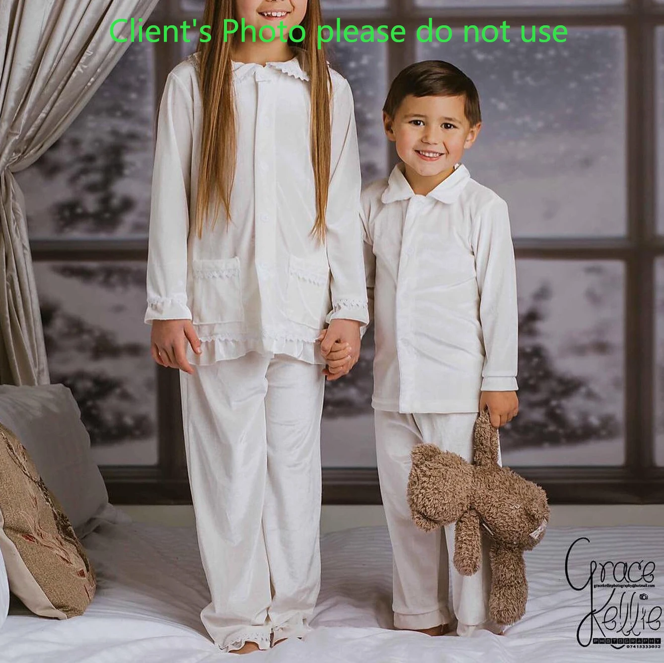 2024 kids clothes girls christmas pajamas off white velvet pyjamas matching family loungewear two pieces women sleepwear pjs
2024 kids clothes girls christmas pajamas off white velvet pyjamas matching family loungewear two pieces women sleepwear pjs