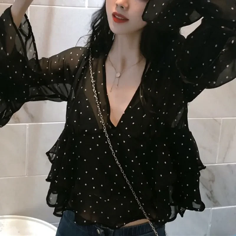 Весна-лето, новая милая блузка с длинными рукавами и оборками, женская одежда, свободная стильная корейская универсальная шифоновая рубашка со складками в горошек
Весна-лето, новая милая блузка с длинными рукавами и оборками, женская одежда, свободная стильная корейская универсальная шифоновая рубашка со складками в горошек