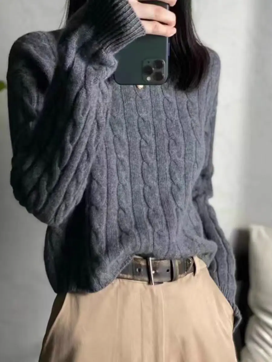 100% Merino Wool Women's Round Neck Pullover Short Style Autumn Winter Thick Casual Fashion Knitted Cashmere Sweater
100% Merino Wool Women's Round Neck Pullover Short Style Autumn Winter Thick Casual Fashion Knitted Cashmere Sweater