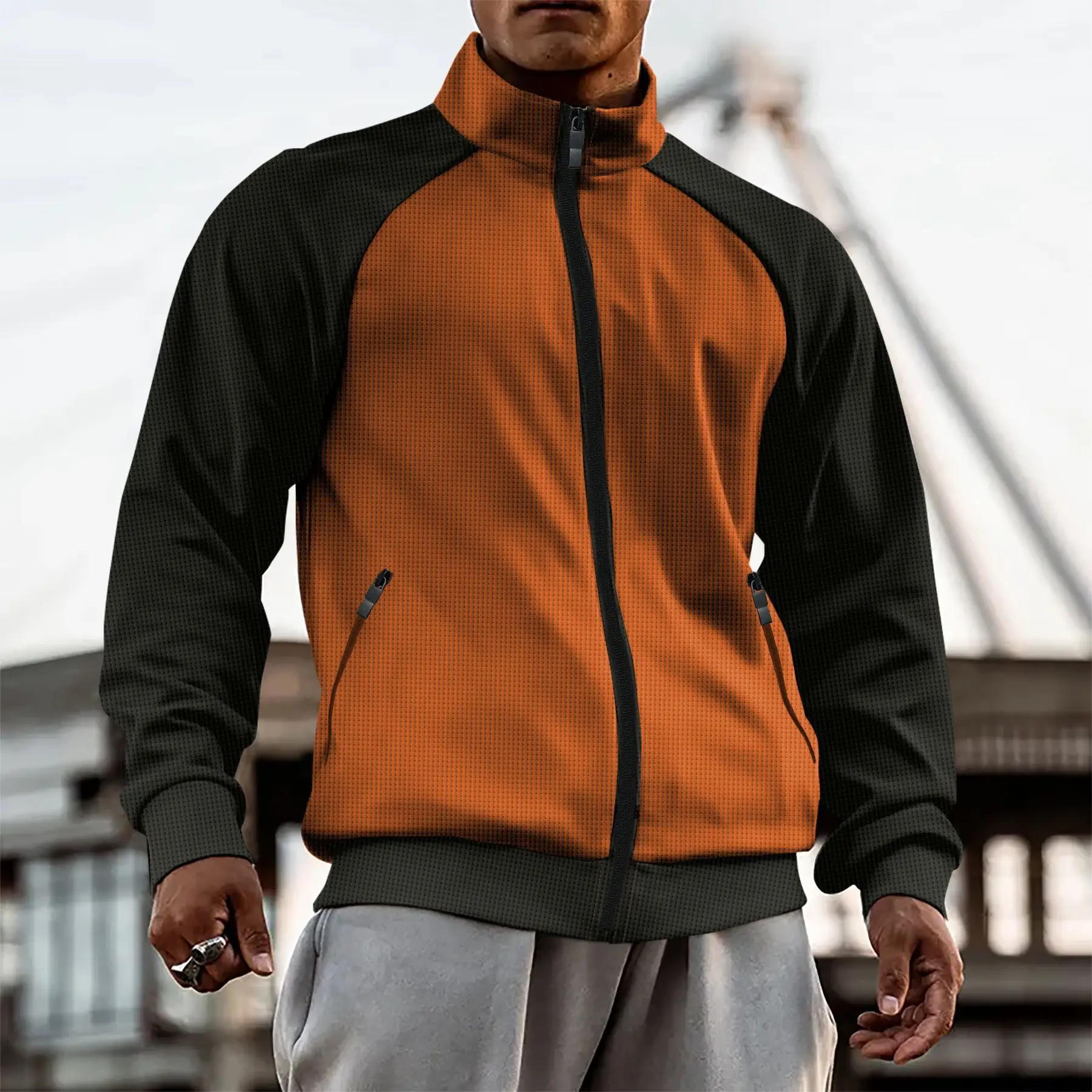 The new men's coat for autumn features a high-neck, two-tone, zippered, rotator cuff and zippered cardigan jacket
The new men's coat for autumn features a high-neck, two-tone, zippered, rotator cuff and zippered cardigan jacket