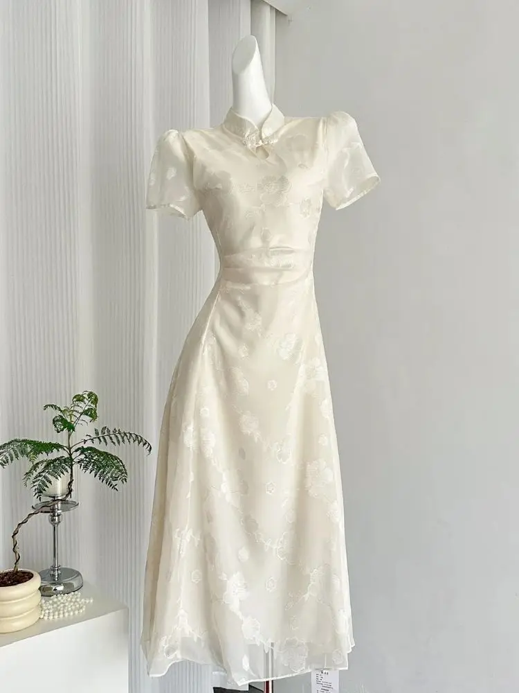 Summer Women Chinese Retro Short Sleeve Soft Chiffon Floral Print Midi Dresses Elegant Stand Collar Party Cocktail Evening Dress
Summer Women Chinese Retro Short Sleeve Soft Chiffon Floral Print Midi Dresses Elegant Stand Collar Party Cocktail Evening Dress