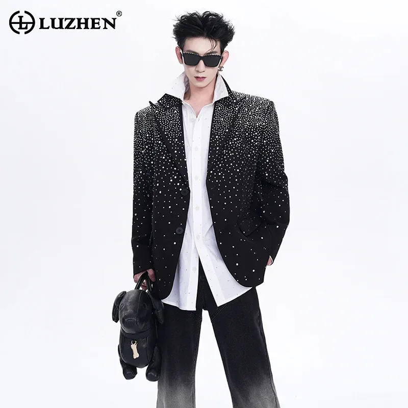 LUZHEN 2025 новый красивый роскошный лоскутный пиджак с блестками, звездное небо, элегантный пиджак, мужской стильный нишевый дизайн, мужская одежда JY5372
LUZHEN 2025 новый красивый роскошный лоскутный пиджак с блестками, звездное небо, элегантный пиджак, мужской стильный нишевый дизайн, мужская одежда JY5372