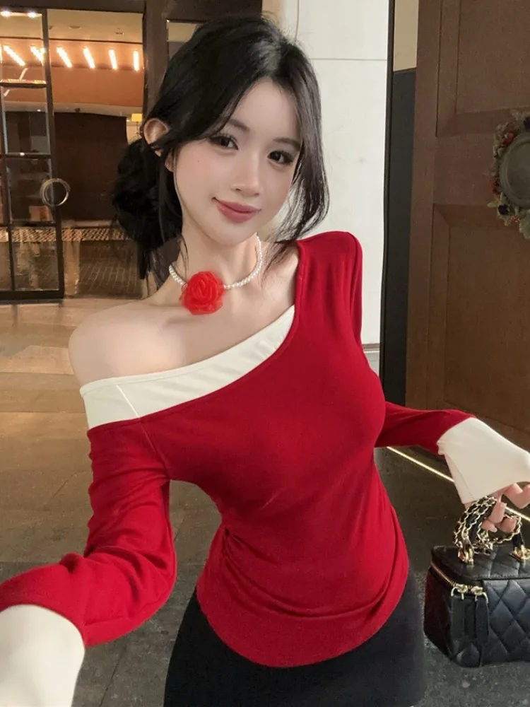 American Color Block Long Sleeve T-Shirt Women's Neck Decor Irregular Shoulder Exposure Base Shirt Korean Style Commute Wind
American Color Block Long Sleeve T-Shirt Women's Neck Decor Irregular Shoulder Exposure Base Shirt Korean Style Commute Wind