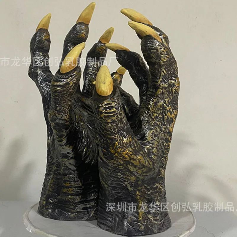 26cm Werewolf Gloves Halloween Horror Personality Makeup Party Scary Ball Latex Decoration Prop Children's Birthday Gift
26cm Werewolf Gloves Halloween Horror Personality Makeup Party Scary Ball Latex Decoration Prop Children's Birthday Gift
