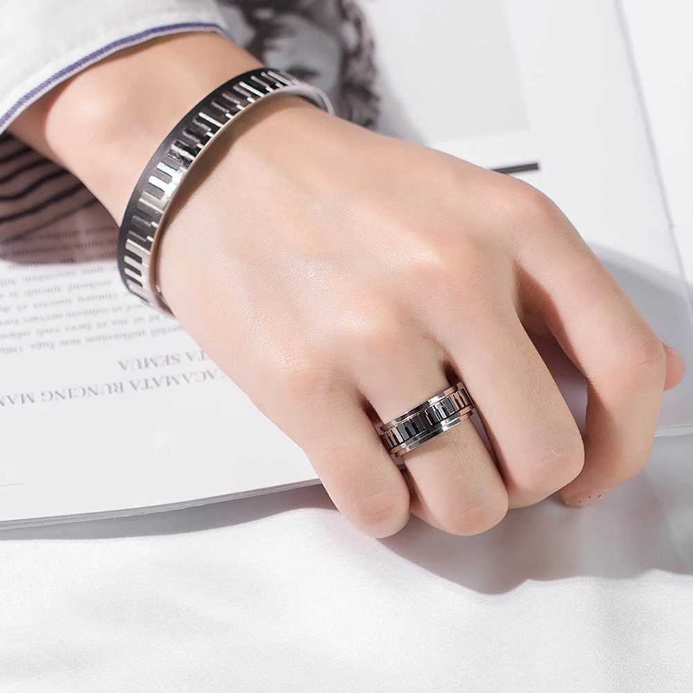 Piano Key Ring Stainless Steel Rotatable Finger Ring for Men Women Comfortable Wear Anti-Rust Music Party Gift Novelty Jewelry
Piano Key Ring Stainless Steel Rotatable Finger Ring for Men Women Comfortable Wear Anti-Rust Music Party Gift Novelty Jewelry
