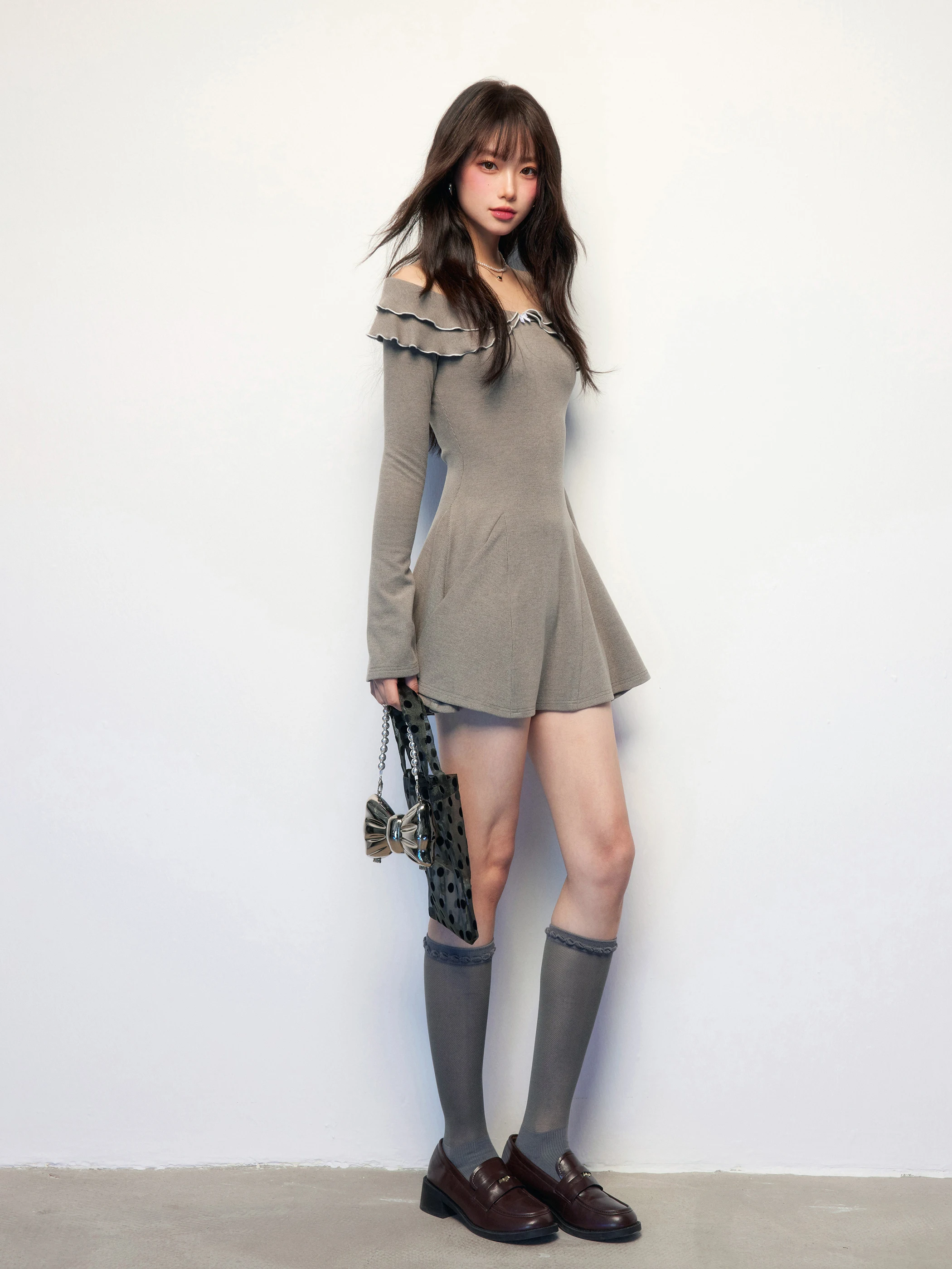 MuuRos Spicy Girl Long Sve One oulder Slim Fit Autumn Base Ele Dr ort Skirt Women Autumn Winter ort Skirt
MuuRos Spicy Girl Long Sve One oulder Slim Fit Autumn Base Ele Dr ort Skirt Women Autumn Winter ort Skirt