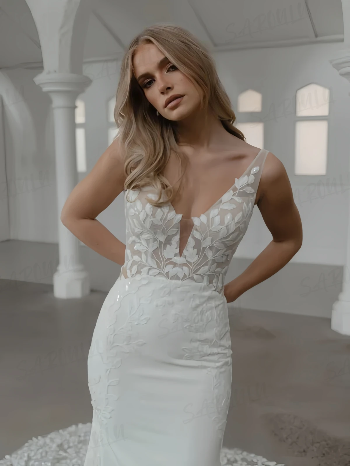 Haute Couture Women's Wedding Dress Sheer Back Illusion Sheath Long Bride Dresses Customized Lace Court Train Bridal Gown
Haute Couture Women's Wedding Dress Sheer Back Illusion Sheath Long Bride Dresses Customized Lace Court Train Bridal Gown
