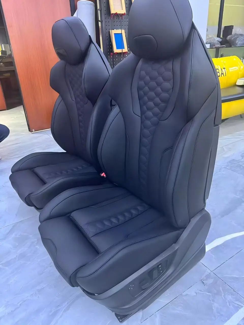 Подходит для M3 M5 Sport, полный комплект сидений, подходит для всех моделей седанов 1, 2, 3, 4, 5, 6 серий, замена автомобильных сидений.
Подходит для M3 M5 Sport, полный комплект сидений, подходит для всех моделей седанов 1, 2, 3, 4, 5, 6 серий, замена автомобильных сидений.