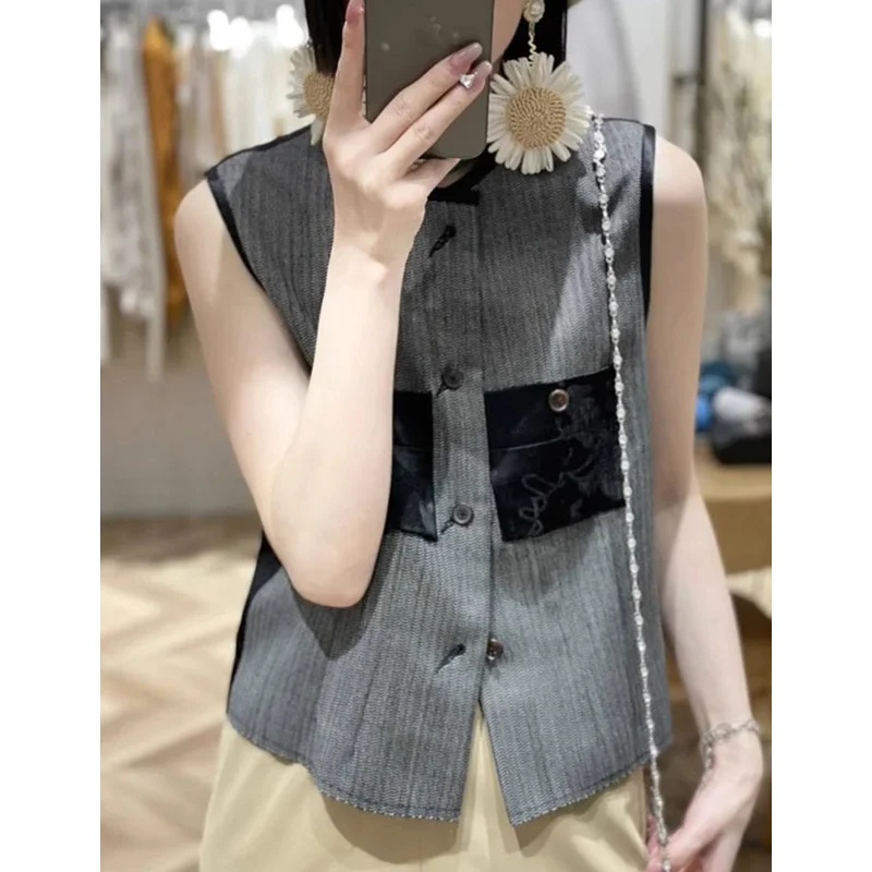 Stylish round Neck Color Block Design Vest Jacket Commute Anti-Aging Slimming Outerwear Top Women's Fashionable Korean Version
Stylish round Neck Color Block Design Vest Jacket Commute Anti-Aging Slimming Outerwear Top Women's Fashionable Korean Version