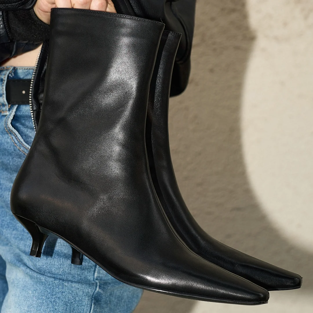 2025 Новые женские осенние ботильоны из коровьей кожи на каблуке 3,5 см, элегантные женские повседневные тонкие модельные короткие ботильоны для женщин
2025 Новые женские осенние ботильоны из коровьей кожи на каблуке 3,5 см, элегантные женские повседневные тонкие модельные короткие ботильоны для женщин