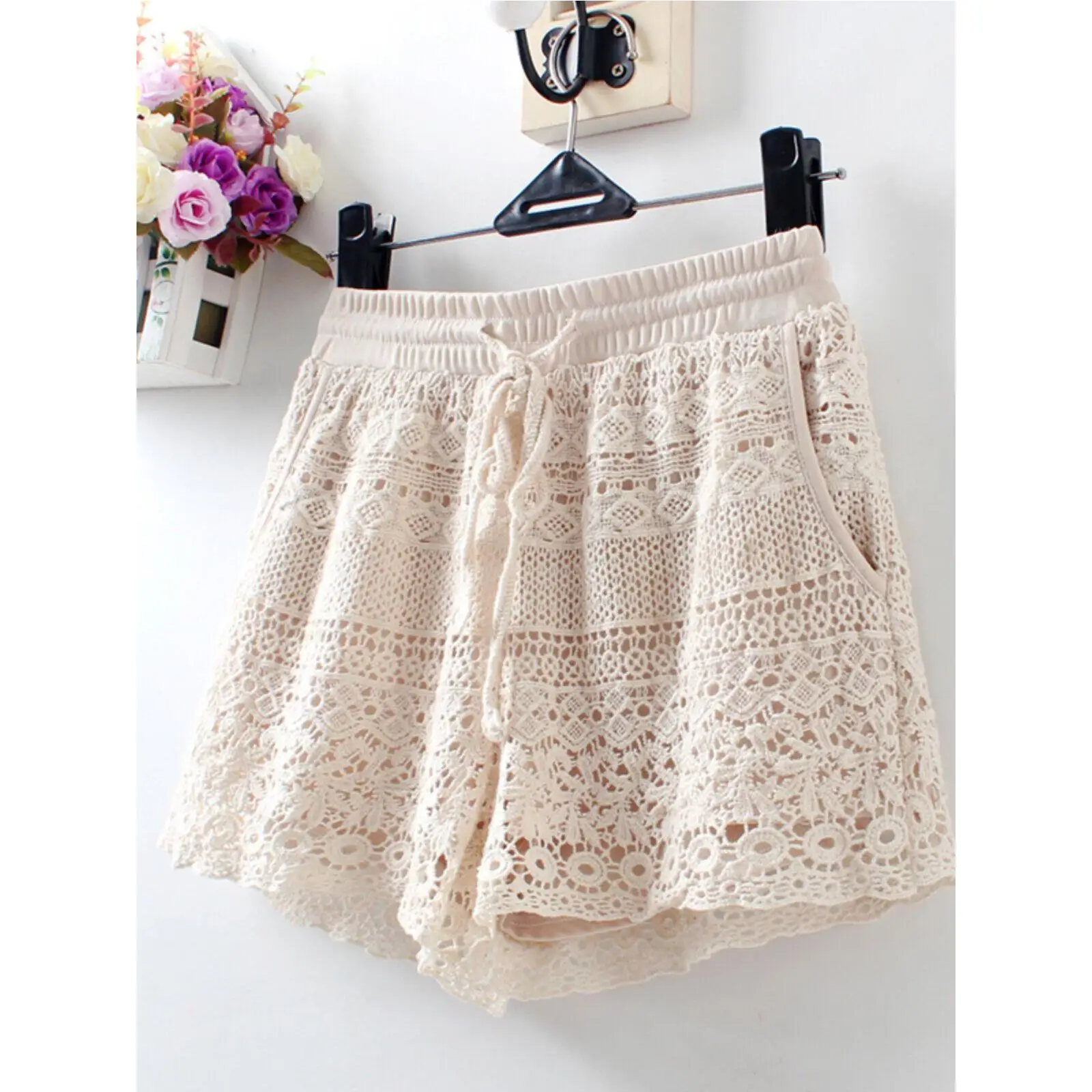 Bohemian Style Cutout Knit Shorts Low Waist Cotton Straight Leg Boho Holiday Vibes Short Pants for Women in mid Age
Bohemian Style Cutout Knit Shorts Low Waist Cotton Straight Leg Boho Holiday Vibes Short Pants for Women in mid Age