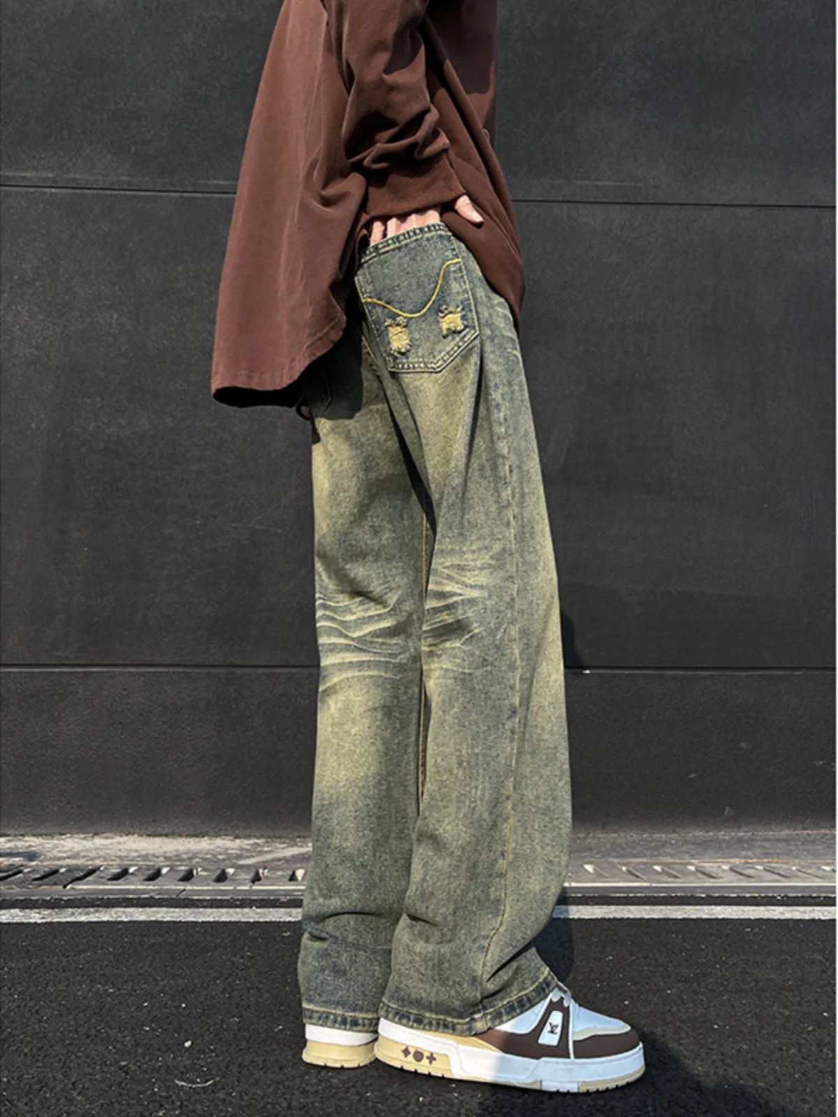 Retro Men's Jeans mid Waist Long Pants Straight Loose Fit Micro Flared Waed American Sle Casual Trousers for Teens
Retro Men's Jeans mid Waist Long Pants Straight Loose Fit Micro Flared Waed American Sle Casual Trousers for Teens