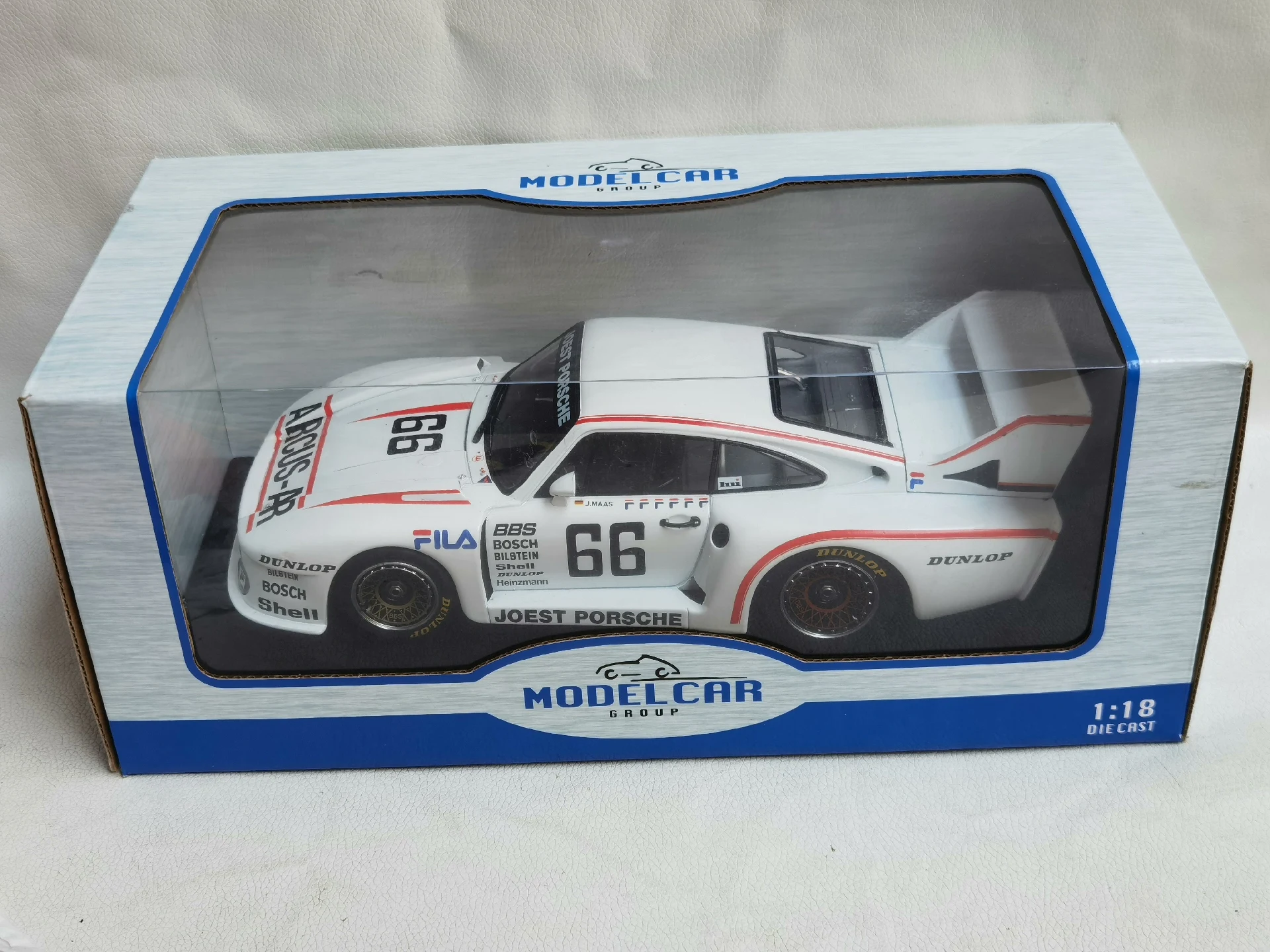 Missing A Front Right Wheel Hub Cover Paint Surface Defects Diecast MCG 1/18 Scale PORSCHE 935 #66 1981 D7 Alloy Car Model
Missing A Front Right Wheel Hub Cover Paint Surface Defects Diecast MCG 1/18 Scale PORSCHE 935 #66 1981 D7 Alloy Car Model
