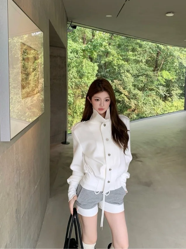 Elegant White Long Sleeve Casual Outerwear Women's Spring 2026 Loose Slimming Stand Collar Single Button Loose Fit Top
Elegant White Long Sleeve Casual Outerwear Women's Spring 2026 Loose Slimming Stand Collar Single Button Loose Fit Top