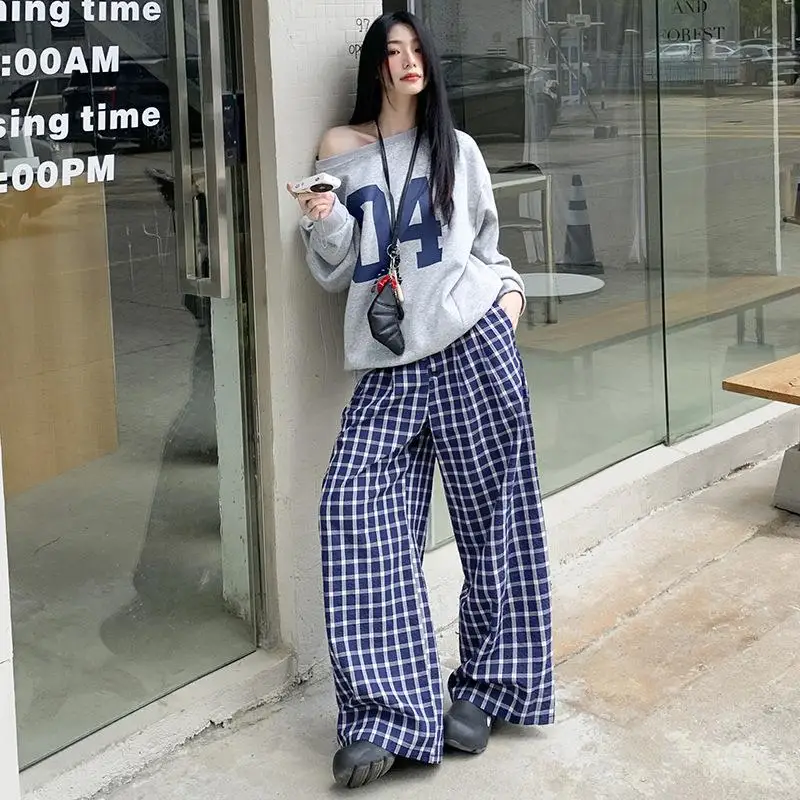 Women's Checkered Slimming Effect Wide Leg Pants High Waist Street Style Casual Trousers for Middle-Aged Women
Women's Checkered Slimming Effect Wide Leg Pants High Waist Street Style Casual Trousers for Middle-Aged Women