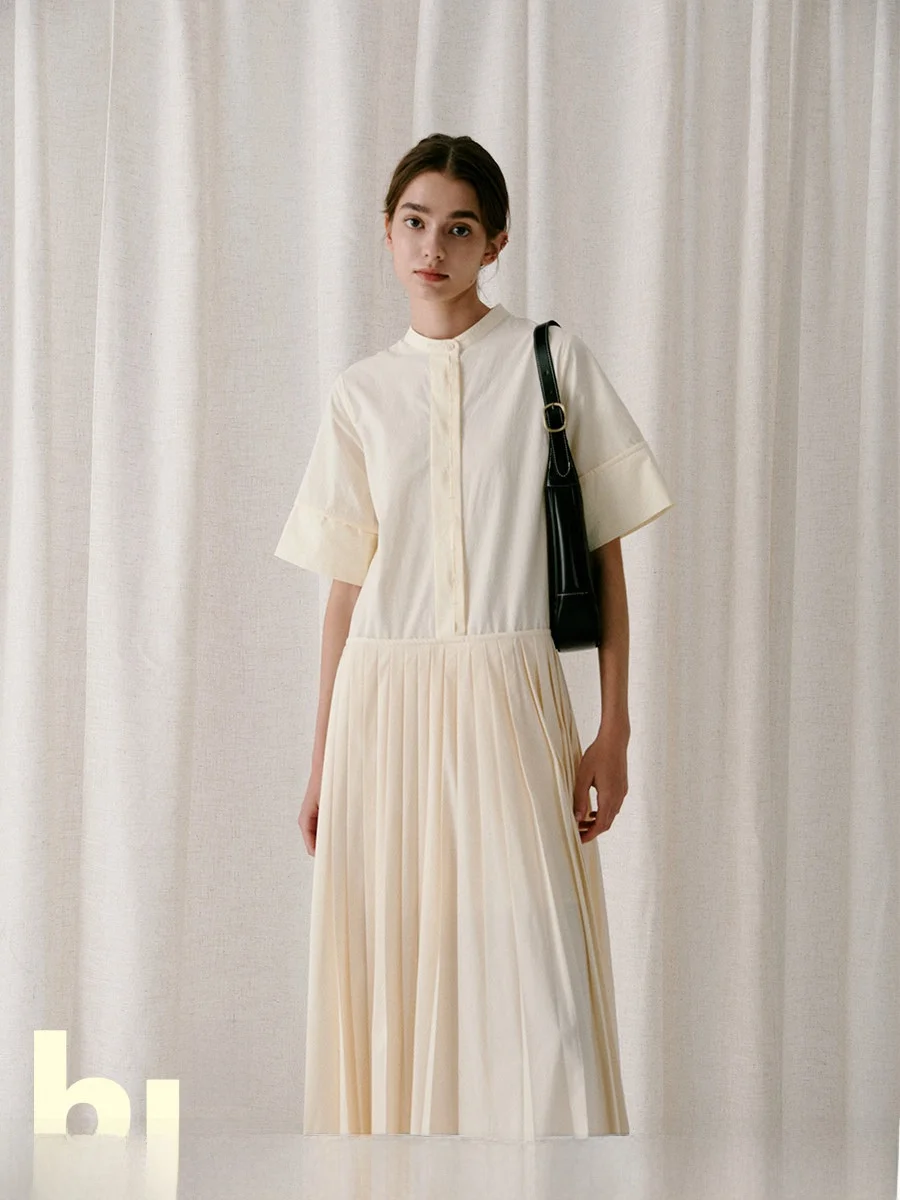 Длинное платье А-силуэта Haiku Classical Elegance с заниженной талией, драпировкой и эффектом хлопка, идеально подходит для выставок искусства, комфортное.
Длинное платье А-силуэта Haiku Classical Elegance с заниженной талией, драпировкой и эффектом хлопка, идеально подходит для выставок искусства, комфортное.