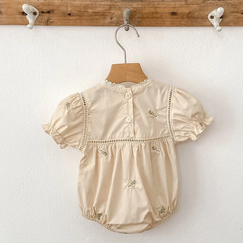 0-24M Baby Rompers Embroidery Newborn Baby Girl Clothing White Soft Cotton Romper Bodysuit Infant Clothes Newborn Clothes Summer
0-24M Baby Rompers Embroidery Newborn Baby Girl Clothing White Soft Cotton Romper Bodysuit Infant Clothes Newborn Clothes Summer