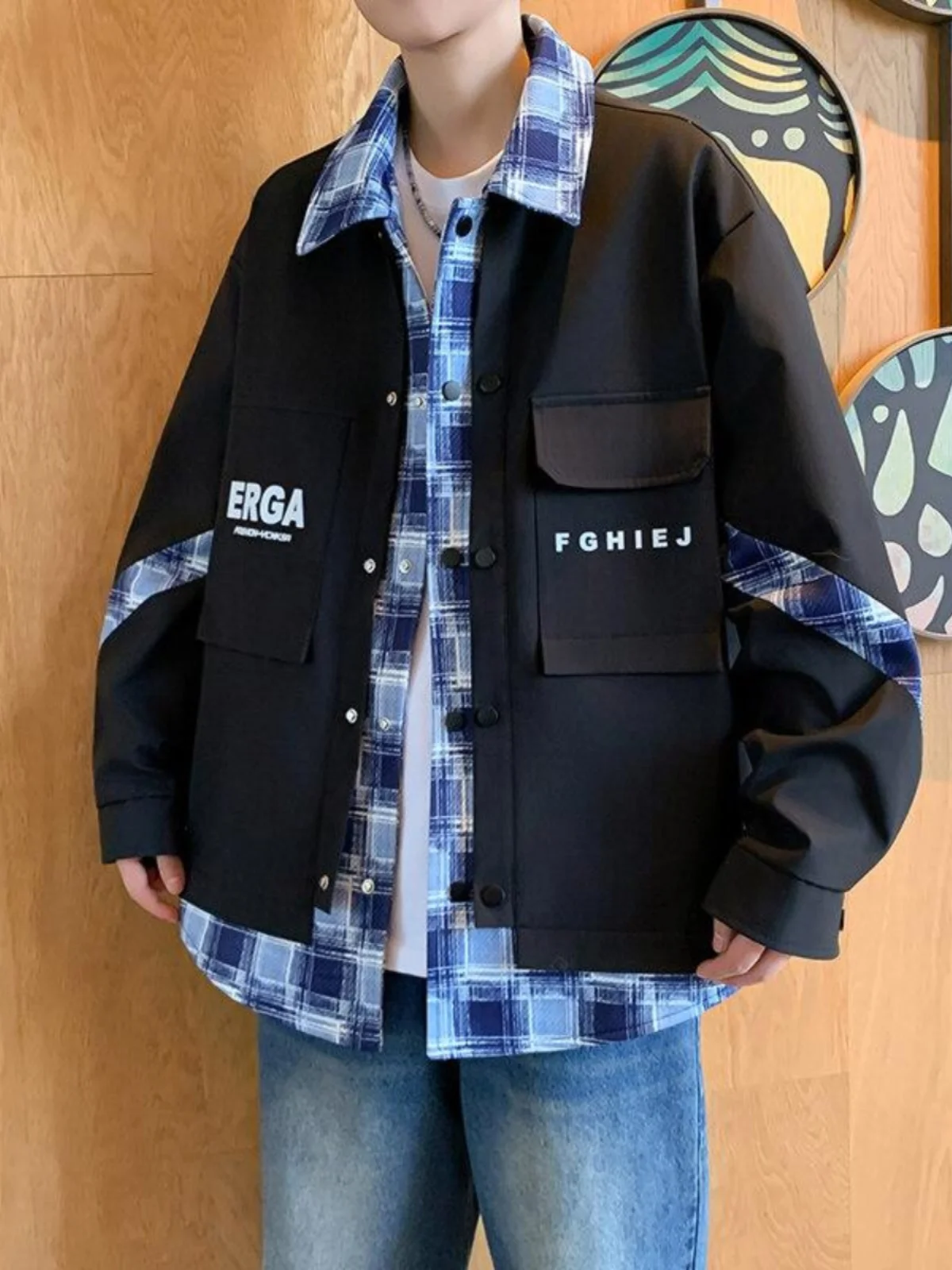 Весна 2024, модная клетчатая куртка irt для мальчиков-подростков, повседневная верхняя одежда, длинная свеч, на пуговицах, полиэфирное волокно ex
Весна 2024, модная клетчатая куртка irt для мальчиков-подростков, повседневная верхняя одежда, длинная свеч, на пуговицах, полиэфирное волокно ex