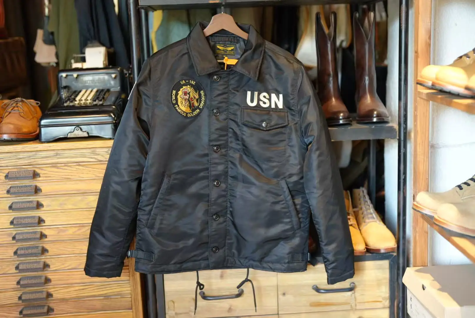 American Retro N Flight Jaet Cotton Coat Winter Warm Military Sle Couple's Faion A2 Flight Workwear Casual Long Sve...
American Retro N Flight Jaet Cotton Coat Winter Warm Military Sle Couple's Faion A2 Flight Workwear Casual Long Sve...