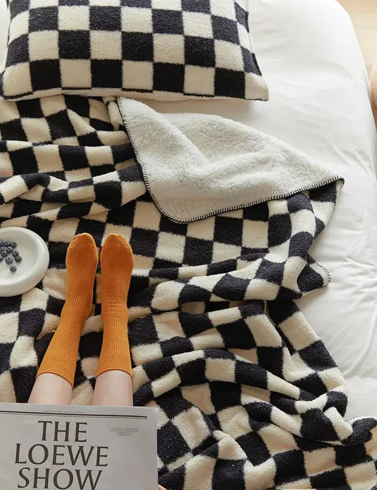 Teddy Plush Winter Thick Warm Fleece Blanket Plaid Soft Plush Throw Blankets for Sofa Chair Nap Adult Bed Cover Quilt Bedspread
Teddy Plush Winter Thick Warm Fleece Blanket Plaid Soft Plush Throw Blankets for Sofa Chair Nap Adult Bed Cover Quilt Bedspread