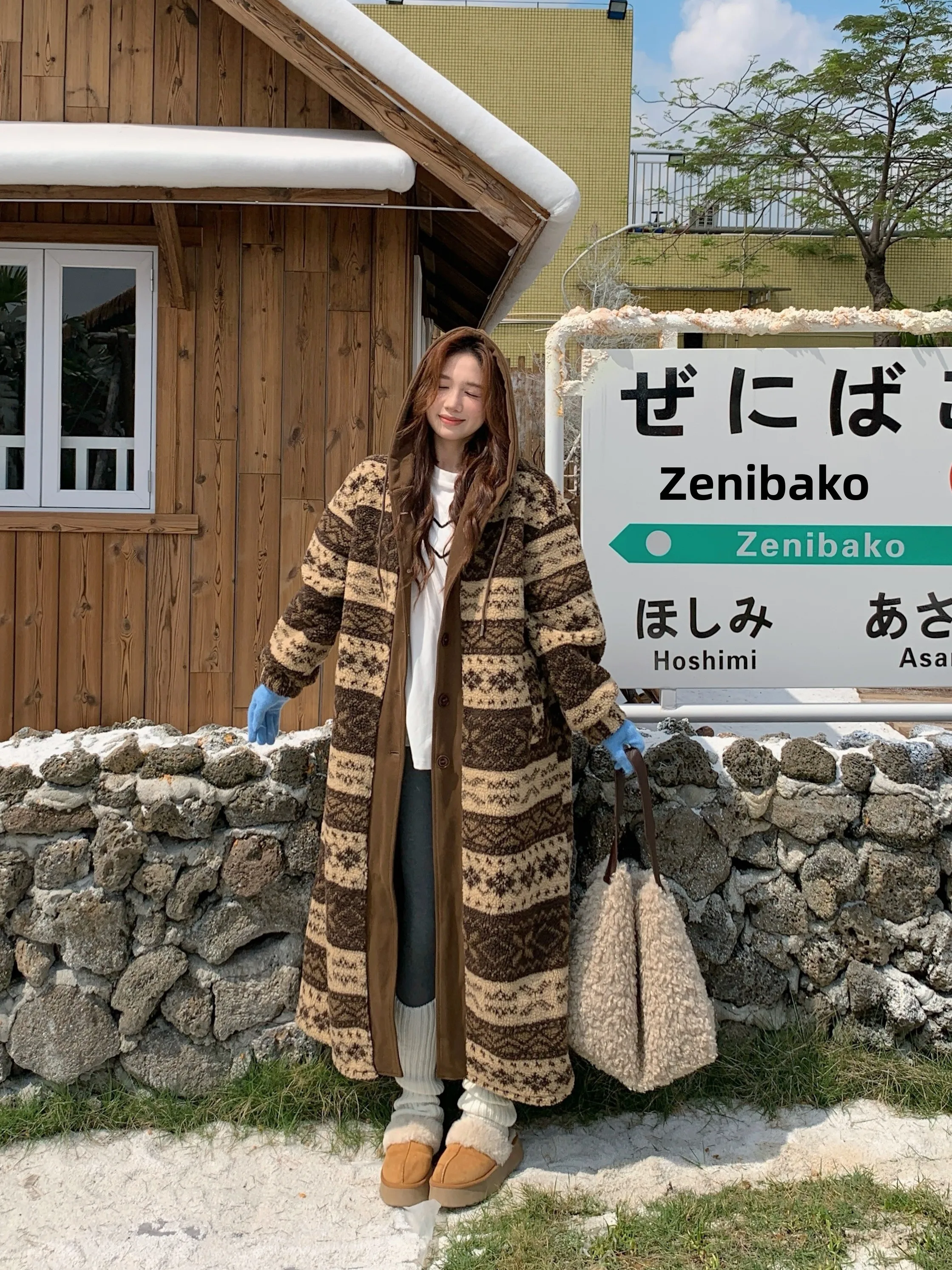 plus Size Warm Lamb Fur Cotton Jacket Retro Style Winter New Loose Slimming Mid-Length Coat Korean Style Long Sleeve Women's ...
plus Size Warm Lamb Fur Cotton Jacket Retro Style Winter New Loose Slimming Mid-Length Coat Korean Style Long Sleeve Women's ...