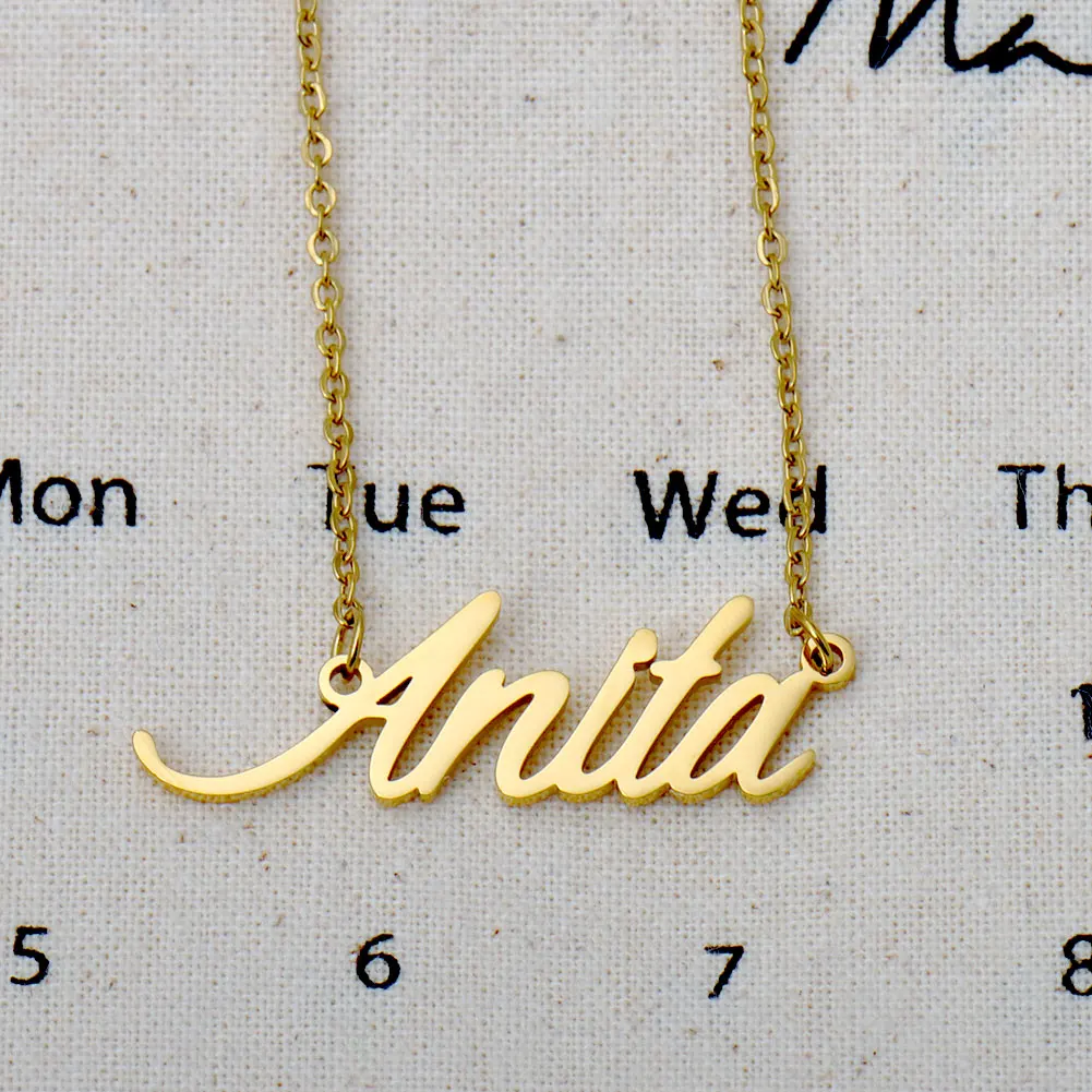 AOLOSHOW Anita Gold Plated Name Necklaces for Women Stainless Steel Dainty Pendant Jewelry Female Birthday Gift
AOLOSHOW Anita Gold Plated Name Necklaces for Women Stainless Steel Dainty Pendant Jewelry Female Birthday Gift