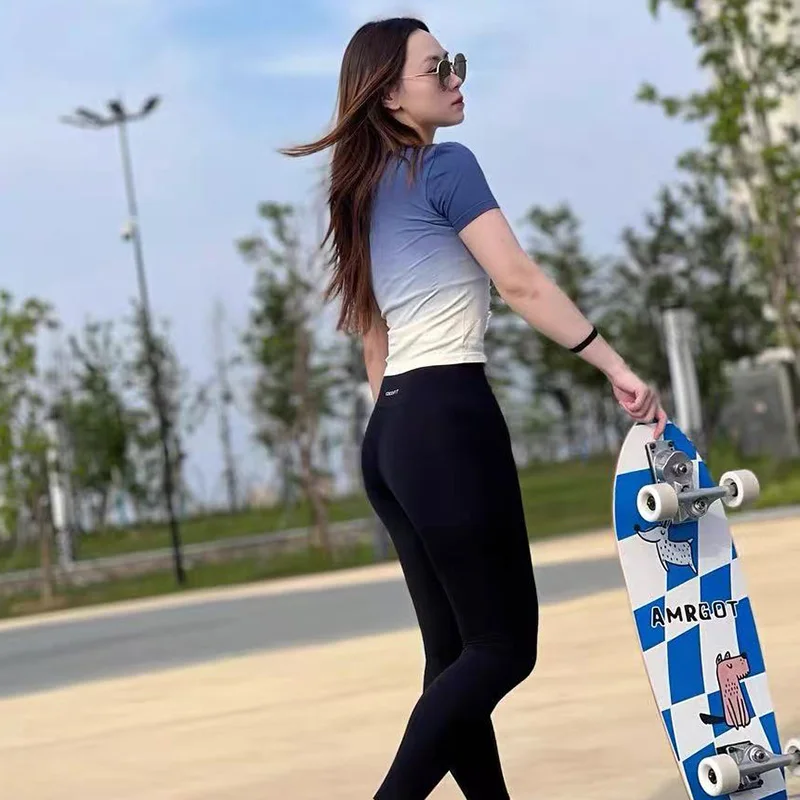 Seamless One-Piece Woven Yoga Wear Sports Top, Gradient Color Short-Sleeve T-shirt For Summer
Seamless One-Piece Woven Yoga Wear Sports Top, Gradient Color Short-Sleeve T-shirt For Summer