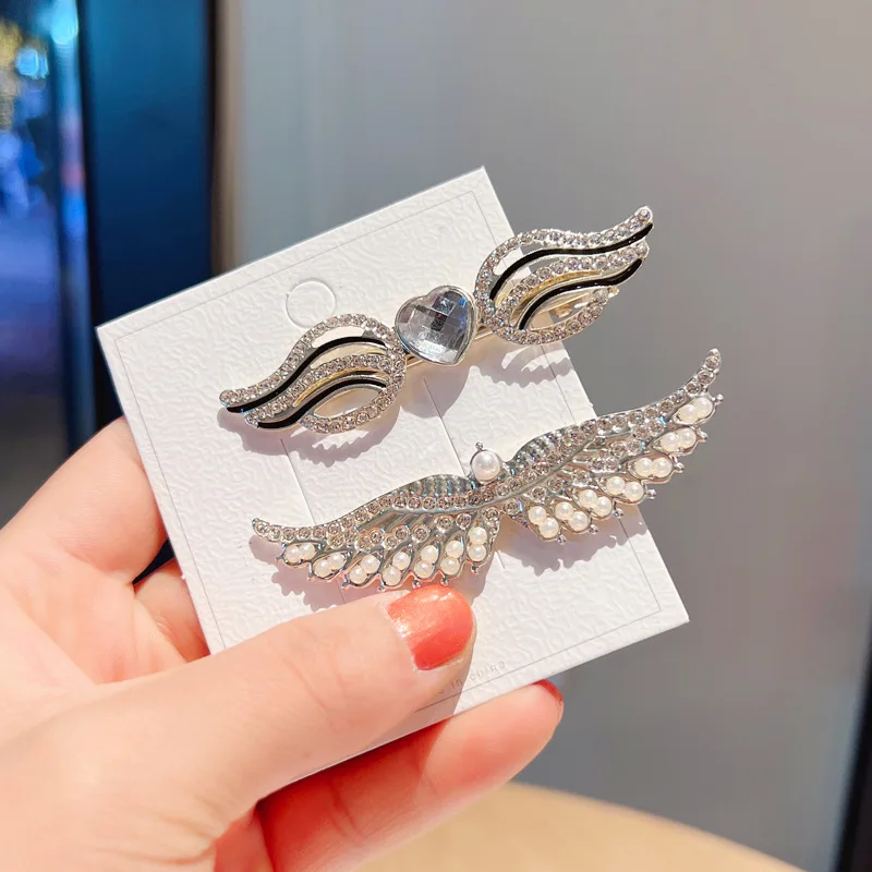 Set of 2 Stylish Hair Clips with Alloy Material for Women, Mini Hairpins Clips Design for Thin and Thick Hair With duckbill clip
Set of 2 Stylish Hair Clips with Alloy Material for Women, Mini Hairpins Clips Design for Thin and Thick Hair With duckbill clip