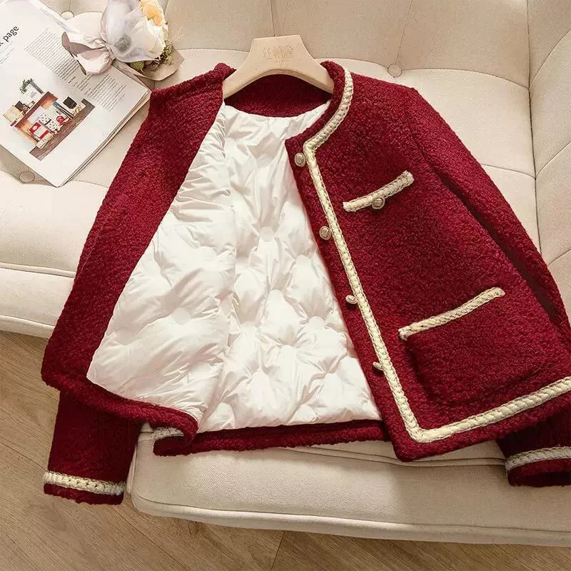 2024 Autumn Winter New Down Cotton Jacket Women's Single-breasted Short Chic Coat Lady Fashion Elegant Top Parkas Casual Outwear
2024 Autumn Winter New Down Cotton Jacket Women's Single-breasted Short Chic Coat Lady Fashion Elegant Top Parkas Casual Outwear