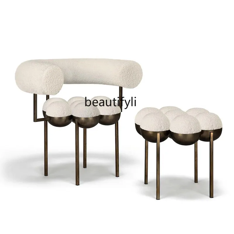 Nordic creative flower leisure chair special-shaped personality living room dining chair designer metal makeup single chair
Nordic creative flower leisure chair special-shaped personality living room dining chair designer metal makeup single chair