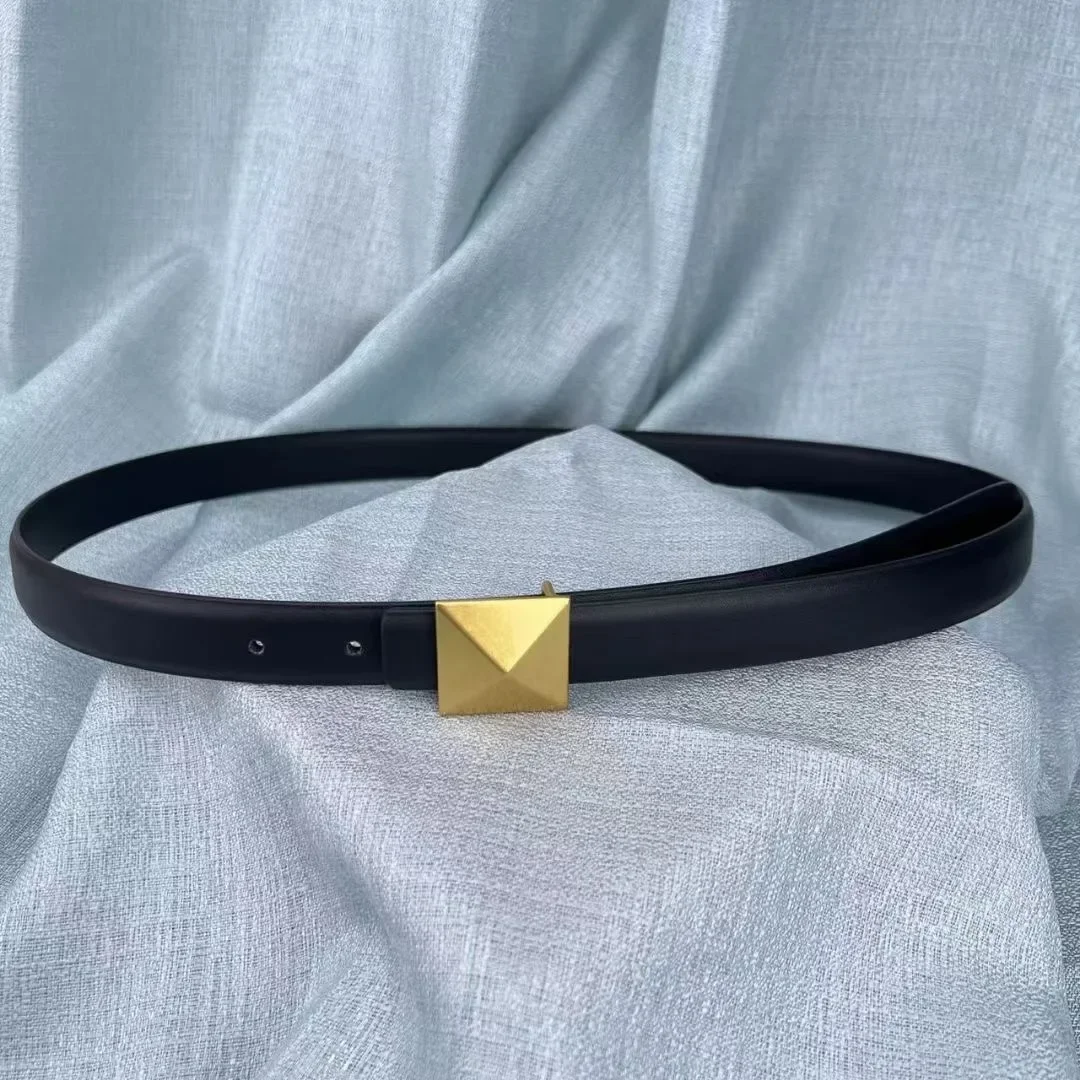 New 2.5cm Luxury Genuine Leather Female Belt Fashion Personality Women Belts Designer Metal Belt Female Dress Jeans Waistband
New 2.5cm Luxury Genuine Leather Female Belt Fashion Personality Women Belts Designer Metal Belt Female Dress Jeans Waistband