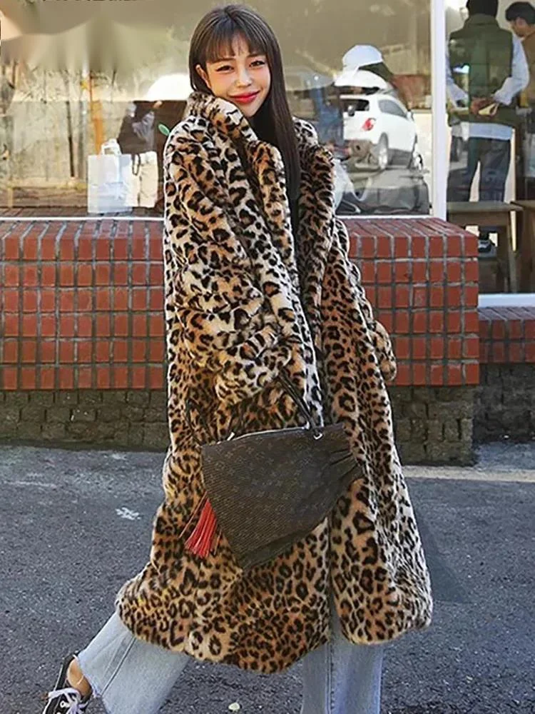 Fashion Leopard Print Faux Fur Coat Women's Lapel Loose Long Sleeves Plush Thick Mid-length Coats Winte BFBY
Fashion Leopard Print Faux Fur Coat Women's Lapel Loose Long Sleeves Plush Thick Mid-length Coats Winte BFBY