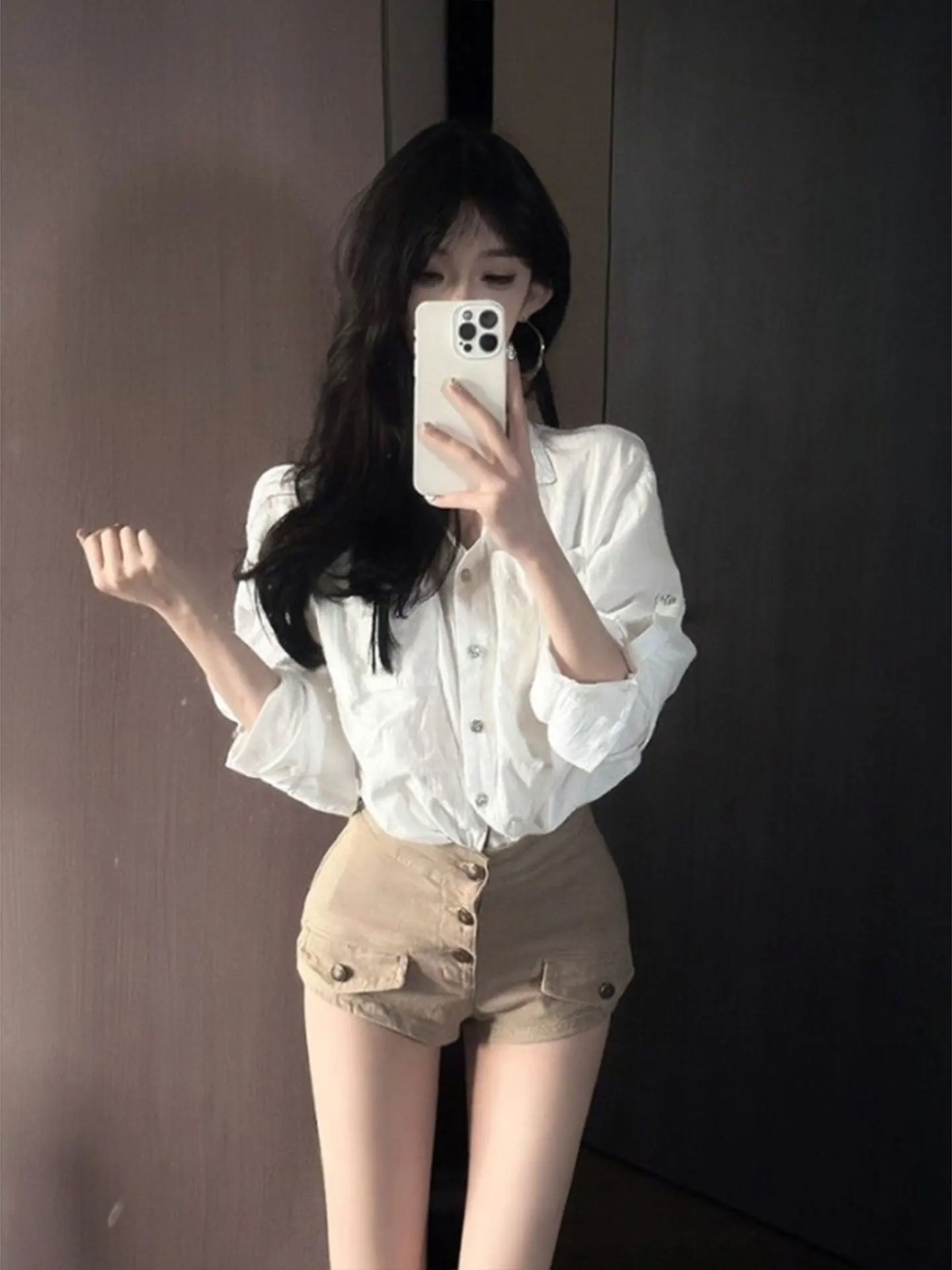 Kaki Color Tight Fit Denim Shorts Women Summer Y2K Sexy Single Button High Waist Butt Hugging Hot Pants Trendy Cotton Stretch...
Kaki Color Tight Fit Denim Shorts Women Summer Y2K Sexy Single Button High Waist Butt Hugging Hot Pants Trendy Cotton Stretch...