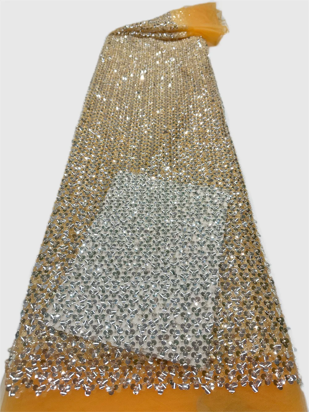 Luxurious Nigerian Handmade Beads Lace Fabric 2024 High Quality Sequins Beaded Embroidery African French Lace Fabric For Dress
Luxurious Nigerian Handmade Beads Lace Fabric 2024 High Quality Sequins Beaded Embroidery African French Lace Fabric For Dress
