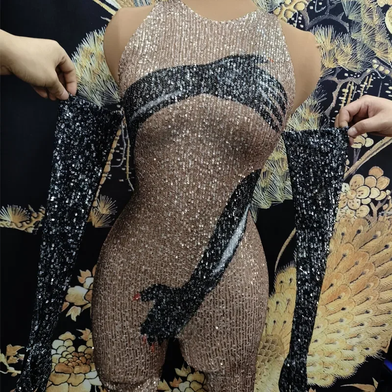 Одежда Gogo, Клубная одежда, костюм Drag Queen, черный, золотой комбинезон с блестками, перчатки, сексуальный костюм для танца на шесте, Женский костюм для диджея
Одежда Gogo, Клубная одежда, костюм Drag Queen, черный, золотой комбинезон с блестками, перчатки, сексуальный костюм для танца на шесте, Женский костюм для диджея