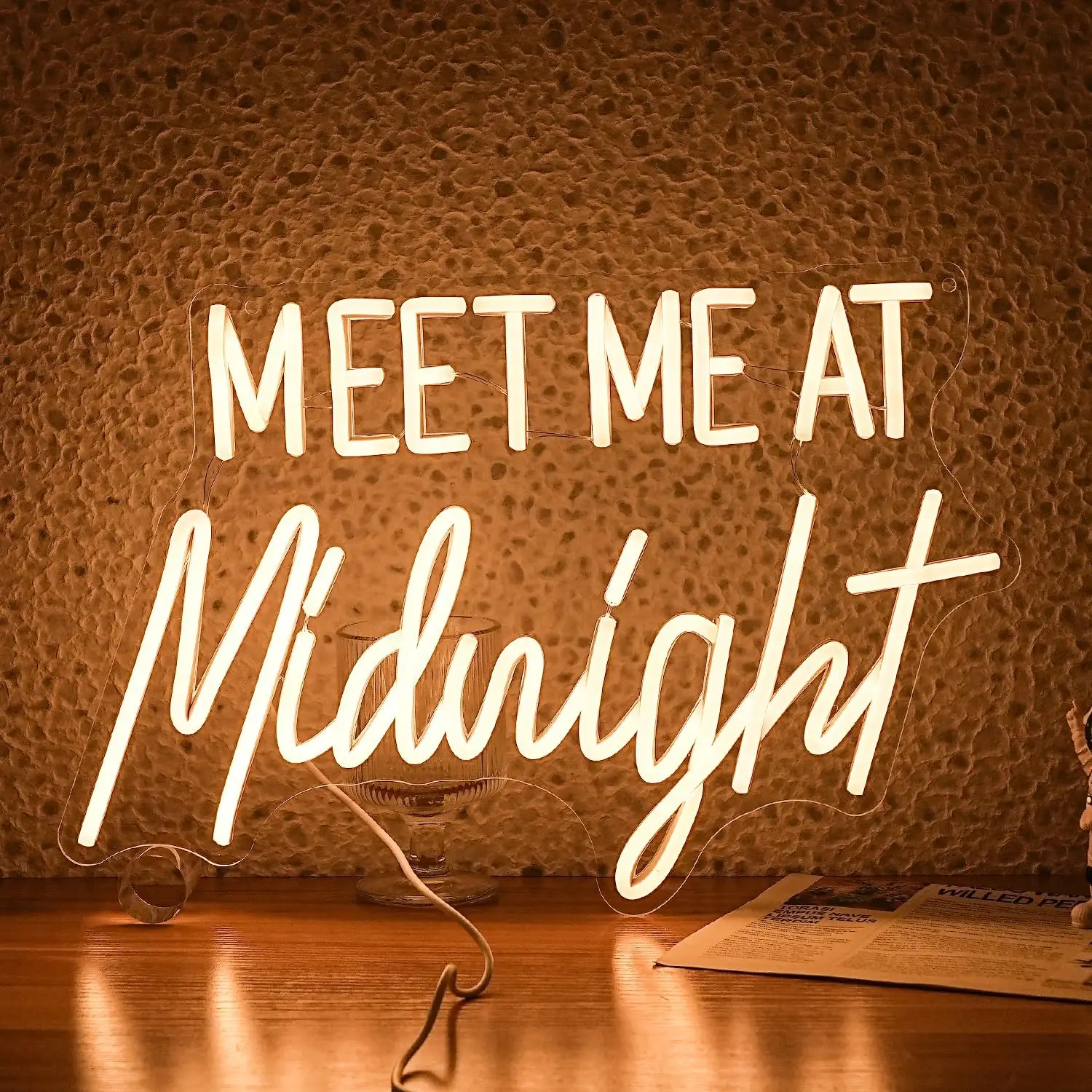 Неоновая вывеска Meet Me At Midnight, теплая белая светодиодная вывеска, настенный декор для спальни, бара, дома, отеля, подарочная вывеска
Неоновая вывеска Meet Me At Midnight, теплая белая светодиодная вывеска, настенный декор для спальни, бара, дома, отеля, подарочная вывеска